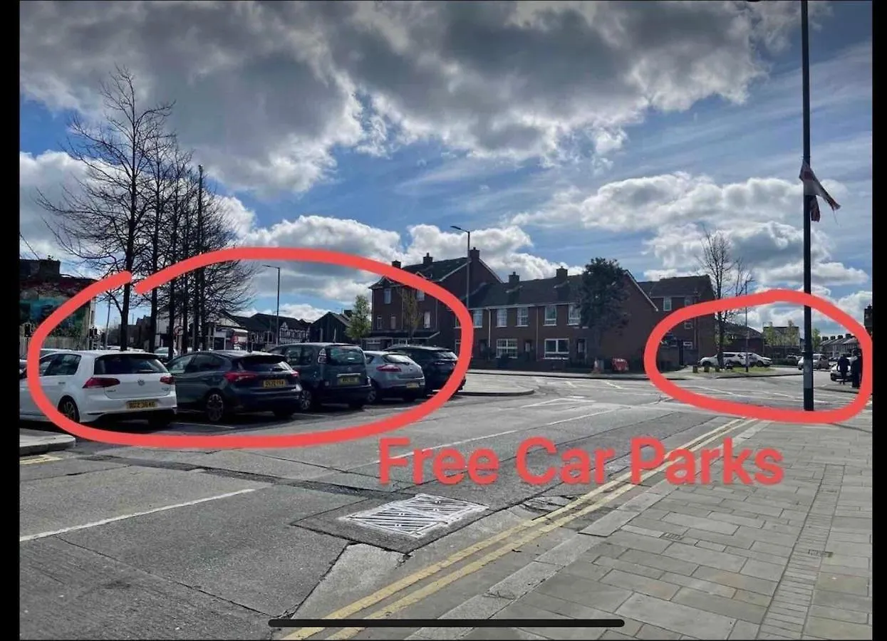 Apartment Entire Pinkapt - Free Parking - Up To 4 Guests - 3 Beds - Close To City Centre Belfast