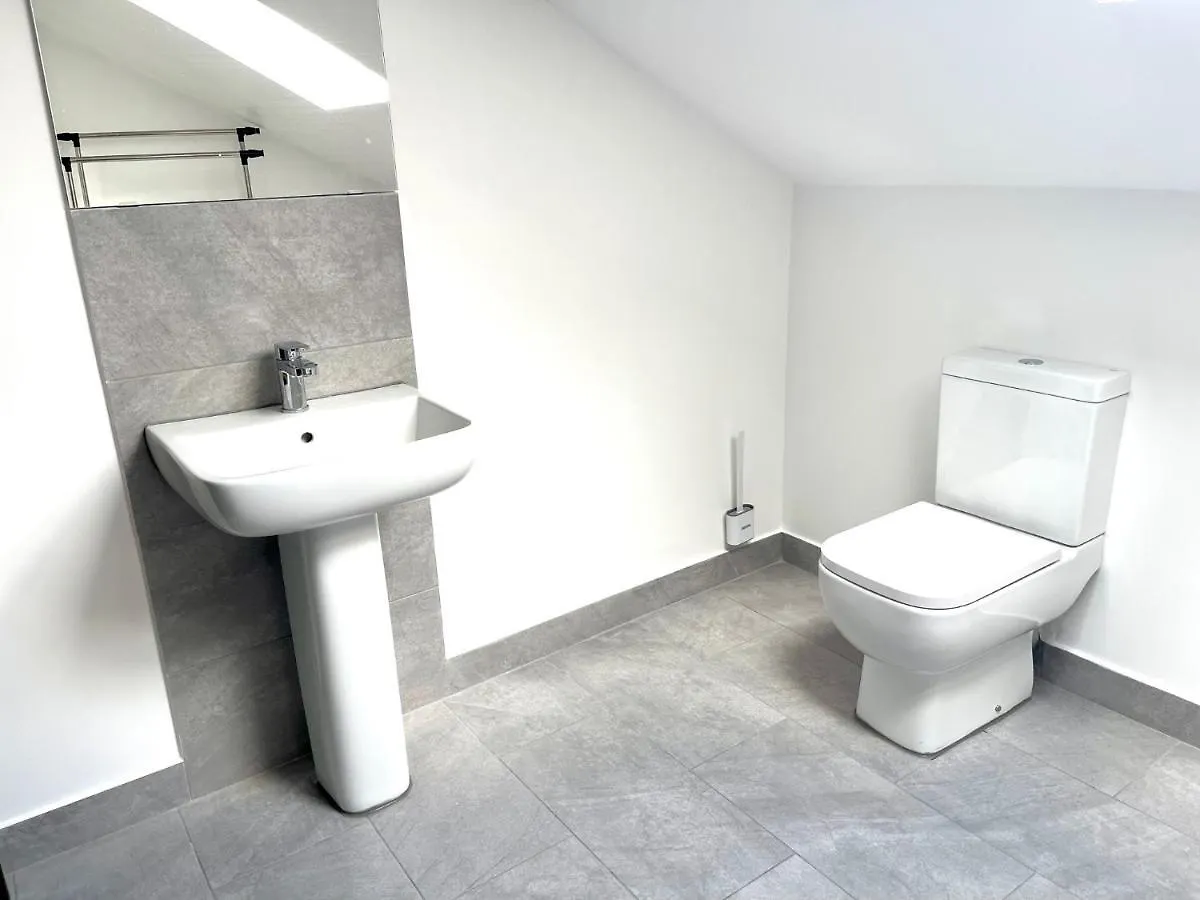 Entire Pinkapt - Free Parking - Up To 4 Guests - 3 Beds - Close To City Centre Belfast United Kingdom