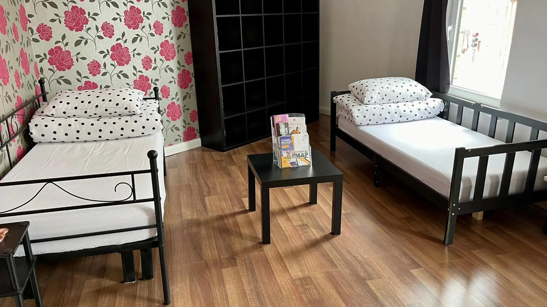 Apartment Entire Pinkapt - Free Parking - Up To 4 Guests - 3 Beds - Close To City Centre Belfast United Kingdom