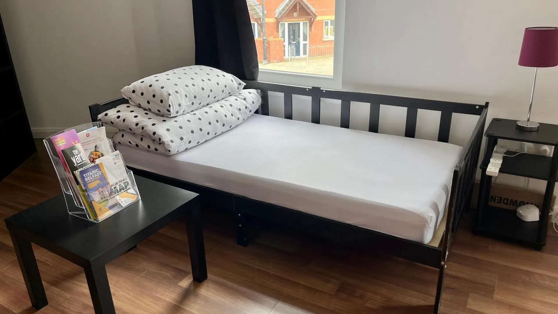 Apartment Entire Pinkapt - Free Parking - Up To 4 Guests - 3 Beds - Close To City Centre Belfast