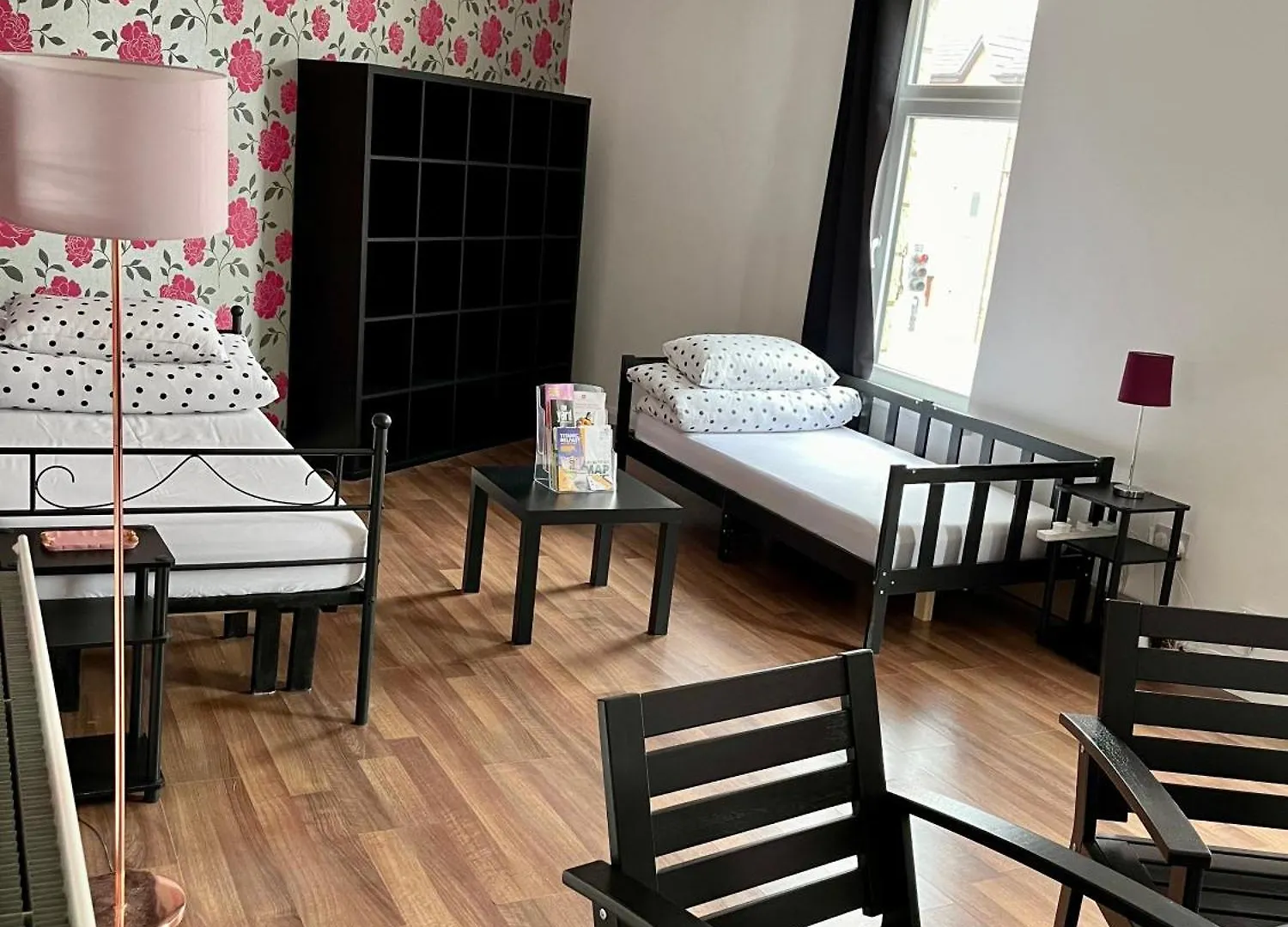 Entire Pinkapt - Free Parking - Up To 4 Guests - 3 Beds - Close To City Centre Belfast Apartment